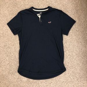 Hollister Must-Have Navy Tee